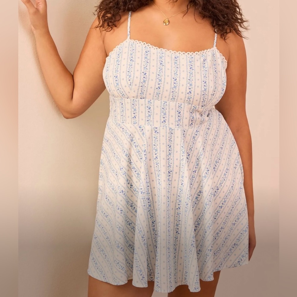 ARULA Floral Blue and White Dress